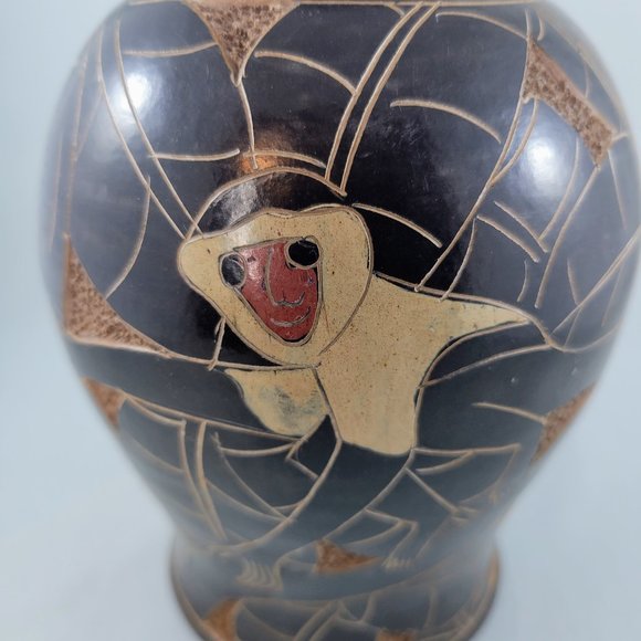 Vase Monkey Etched Pottery Signed Brown Animal Primate Home Decor Flowers Read - Picture 11 of 13